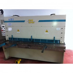 DISTORT 2050x 4 mm BL - Shears