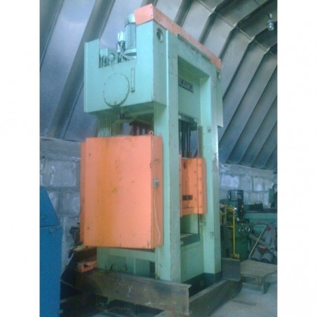 HVO Litrostroj-2-100 hidrolik presi