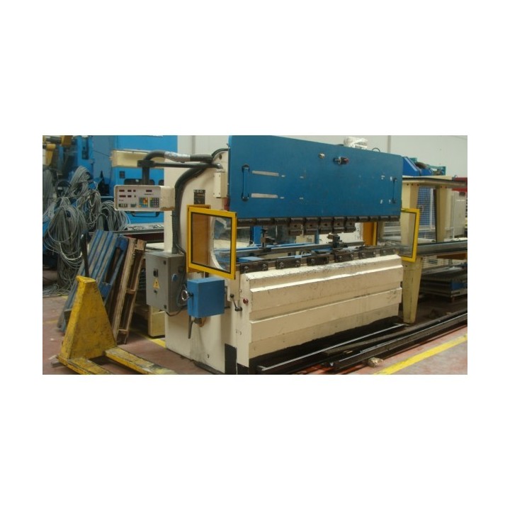 Plegadora Mebusa 65 tn x 2500 mm