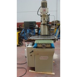 Punetadora Vertical de Precisión a Coordenadas