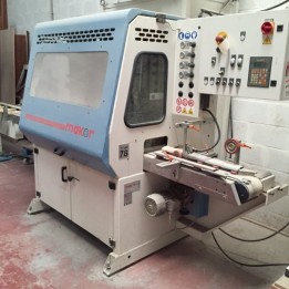 Barnizadora lineal IRIDE + Cargador de 2 brazos