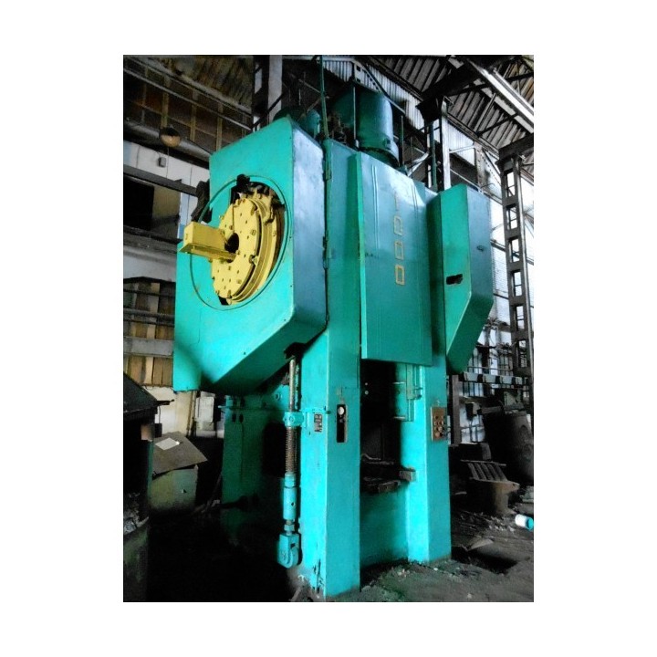 Prensa de forja Voronezh K8540 1000t