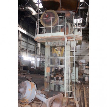 Presse découpeuse Voronezh KV2534 250kg