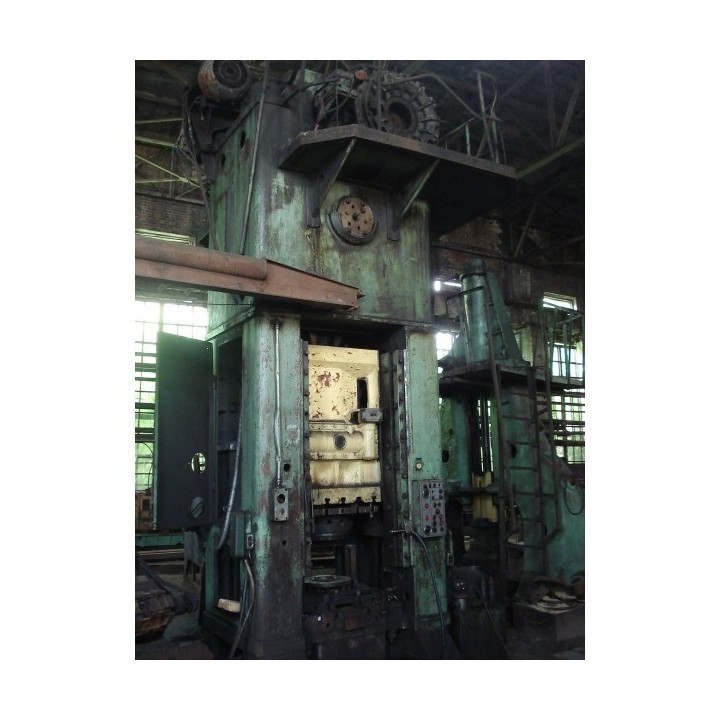 Prensa recortadora VORONEZH K9536 400t