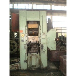 Prensa troqueladora Pinsk K8336 400ton