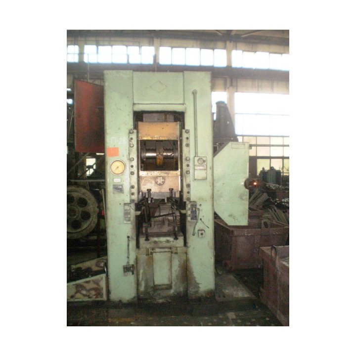 Prensa troqueladora Pinsk K8336 400ton