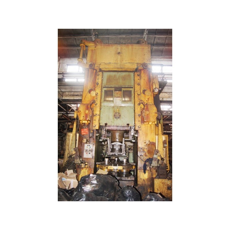 Prensa troqueladora BARNAUL K0944 2500t
