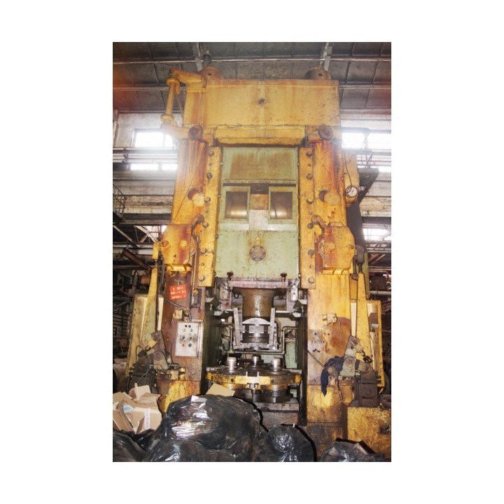 Prensa troqueladora BARNAUL K0944 2500t