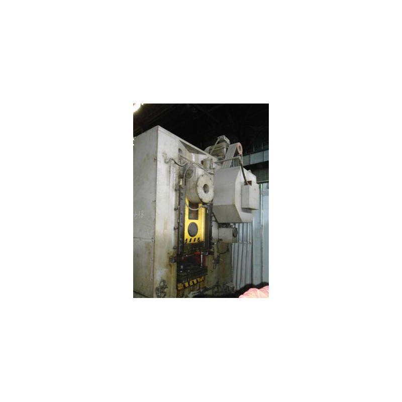 Prensa troqueladora KB 8338 630t  BARNAUL