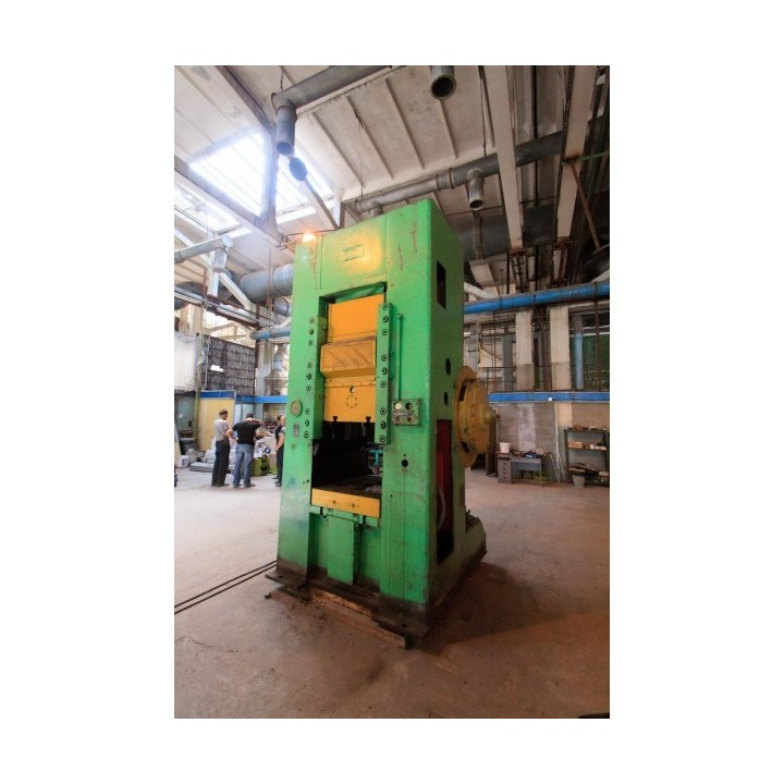 Prensa troqueladora  de extruir BARNAUL K0034 250 t