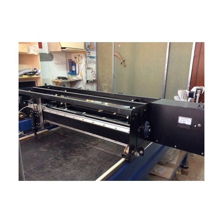 MAQUINA CORTE LASER