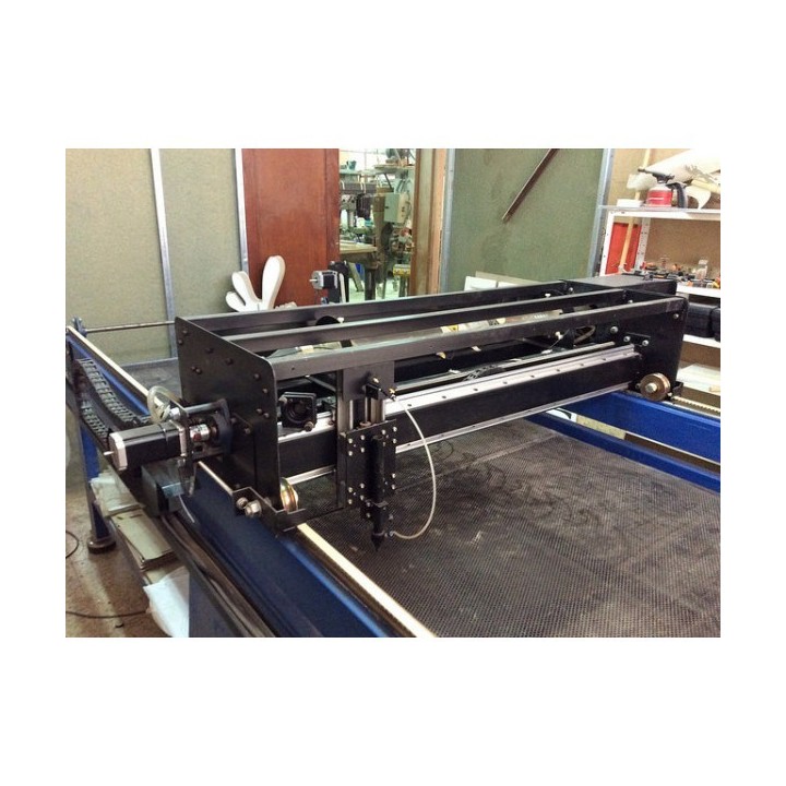 MAQUINA CORTE LASER