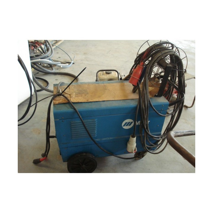 MAQUINA SOLDADORA MEDIANA