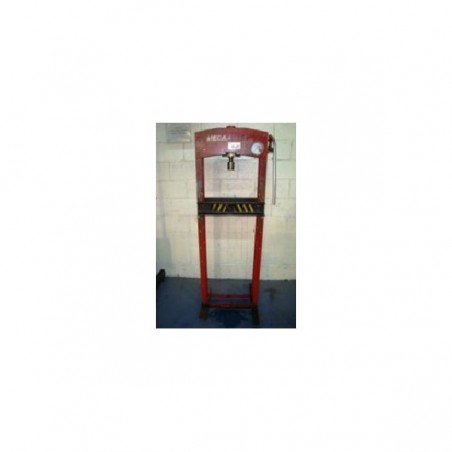 MANUAL HYDRAULIC PRESS, BRAND: MEGA, MODEL: KCK-15A, TON: 15.