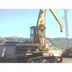 Aquí tienes la traducción al catalán:

**CATERPILLAR 320B** - Excavadores