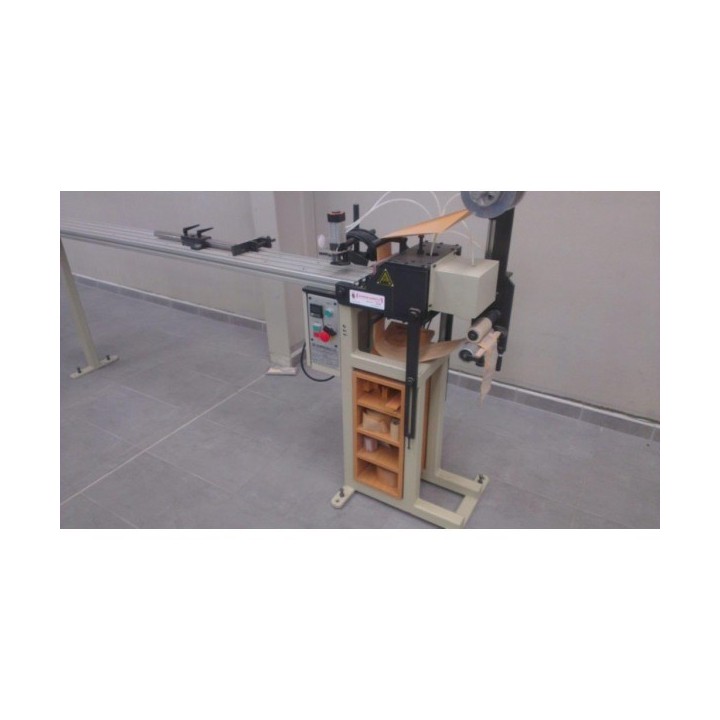 Máquina estampadora en caliente de testas de molduras marca BIKAIN Mod. ECR 2