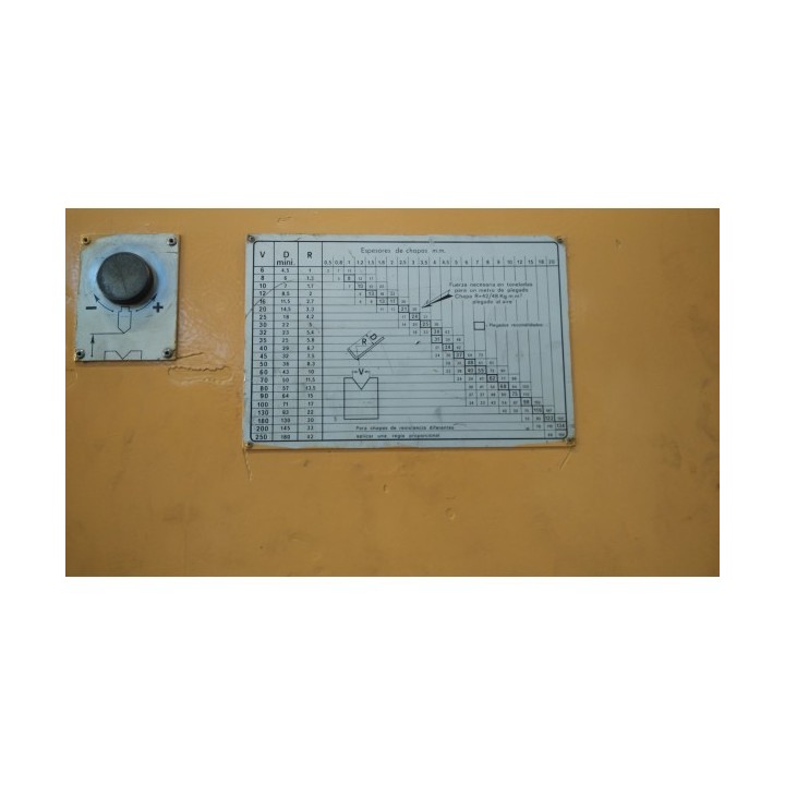 Plegadora AJIAL CNC 3200P