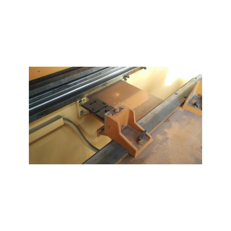 Plegadora AJIAL CNC 3200P