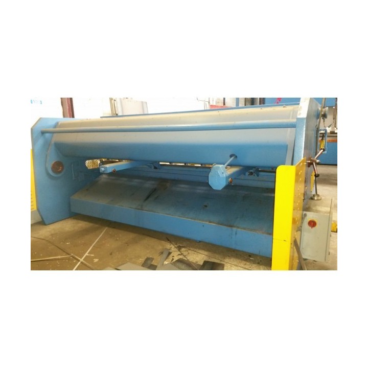 CIZALLA AJIAL 3000MM. X 10MM.