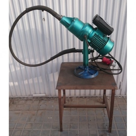 ROTIERENDE POLIERMASCHINE MIT PLATTFORM