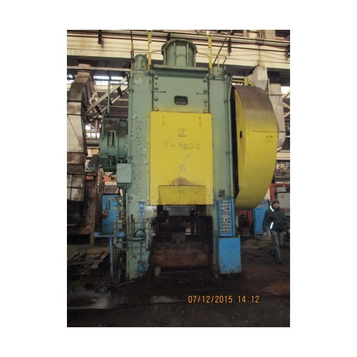 Prensa de forja Kurimoto F-1600