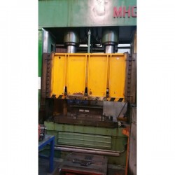 PRESSE MHG 315TN - Presses hydrauliques à double montant