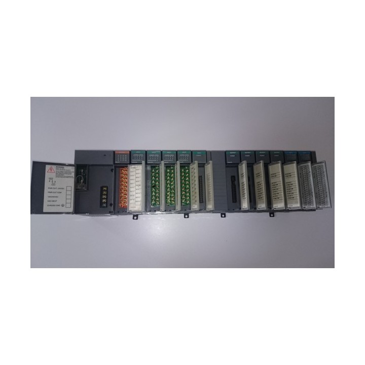 ALLEN BRADLEY SLC 500 I/O SYSTEM 12 SLOT