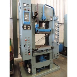 3 PRENSAS HIDRAULICAS PARA COMPRESION Y TRANSFERENCIA W. BUSSMANN, 60 Tn.