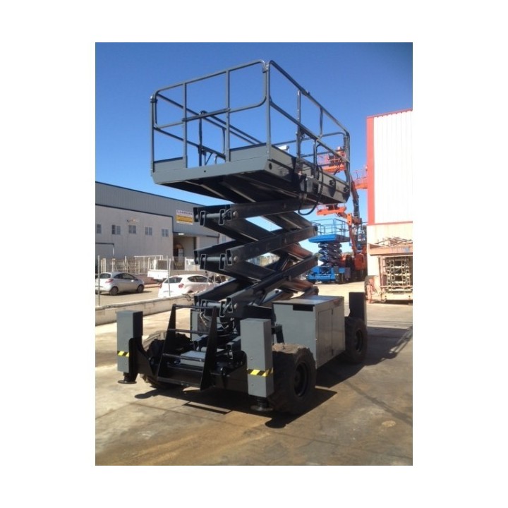 TIJERA DIESEL, 33 RTS (4X4X4), 12 M. JLG