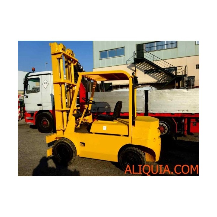 CARRETILLA ELEVADORA LAURAK DE 3T