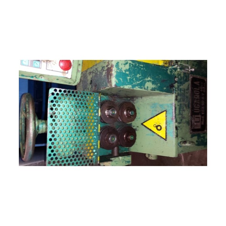 ENDEREZADORA CORTADORA DE VARILLA