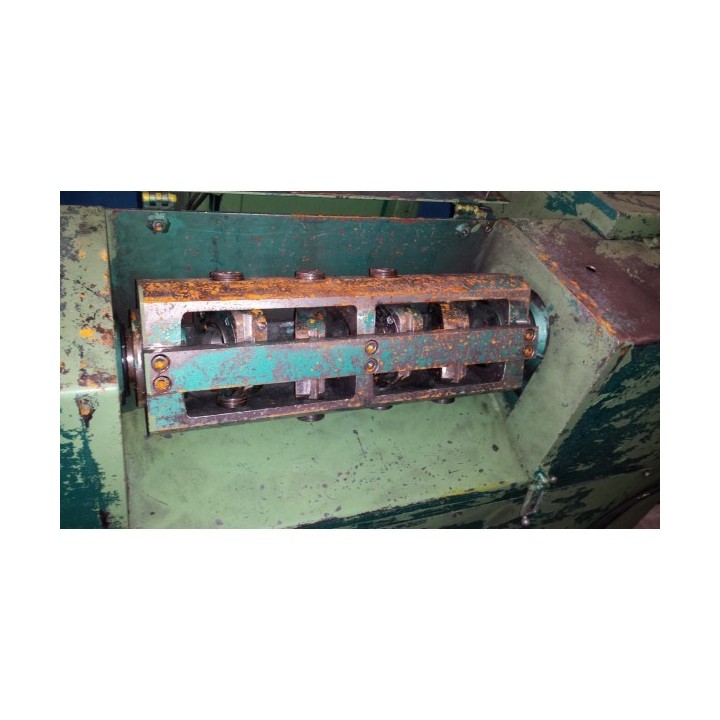 ENDEREZADORA CORTADORA DE VARILLA