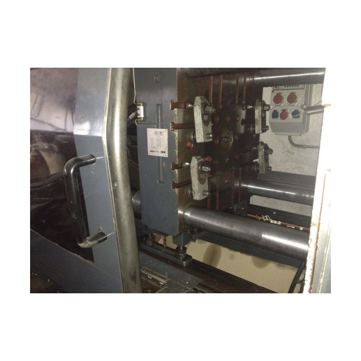 INYECTORA DE PLASTICO SANDRETTO