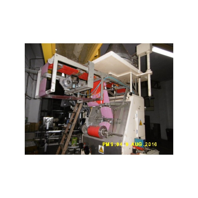 Máquina empaquetadora (marca Guill) y agrupadora (Marca Prolec) con autómata
