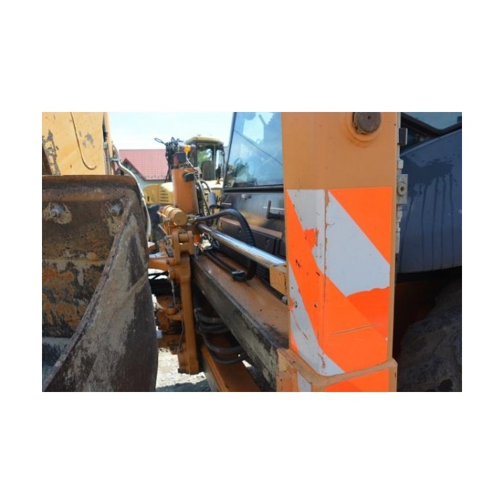 retro excavadora Case 695 2008