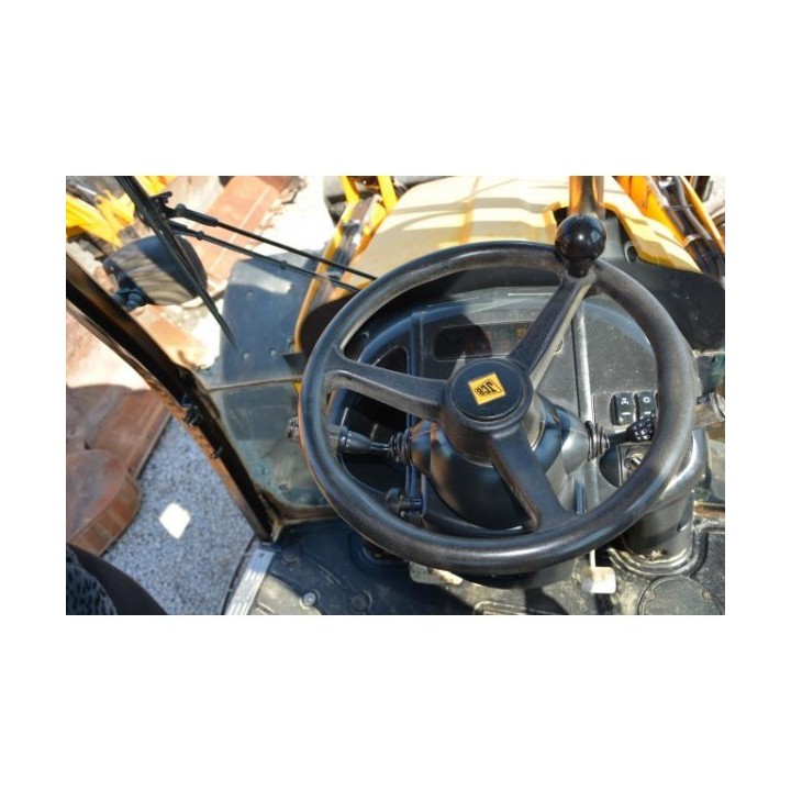 retro excavadora JCB 4CX 2012