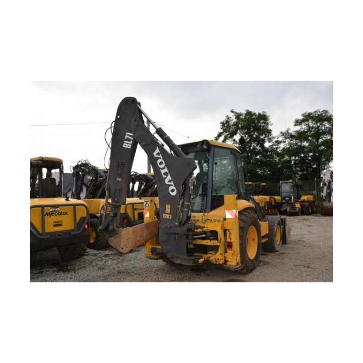 retro excavadora Volvo BL71 2007