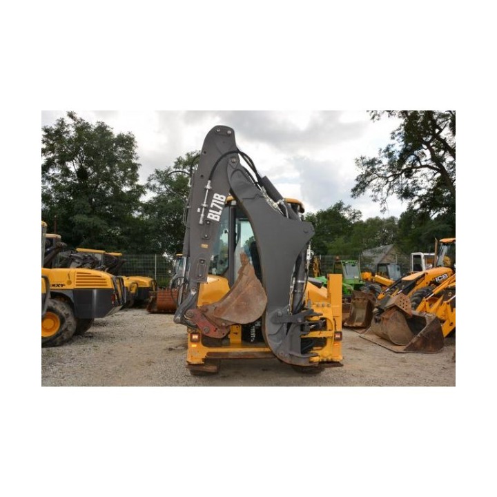 retro excavadora Volvo BL71 2012