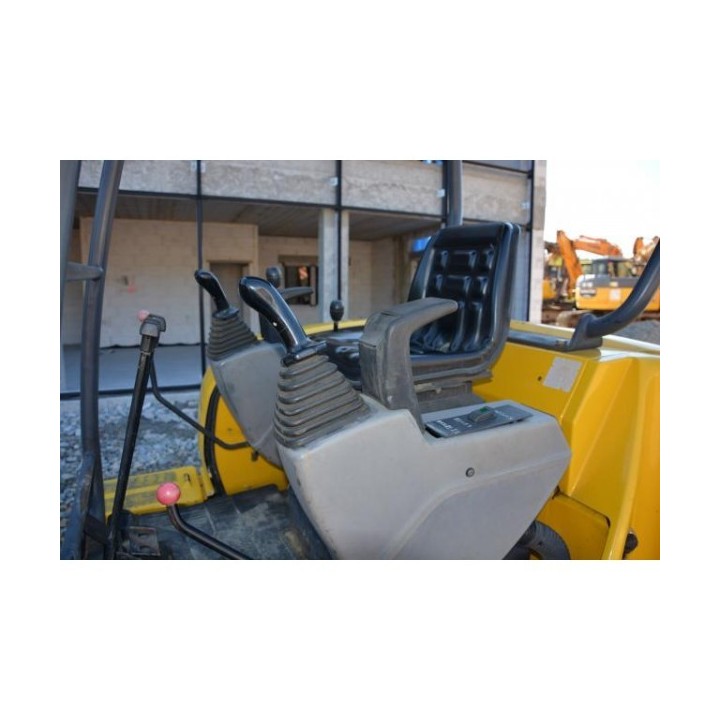 mini excavadora Komatsu PC 27 R 2000