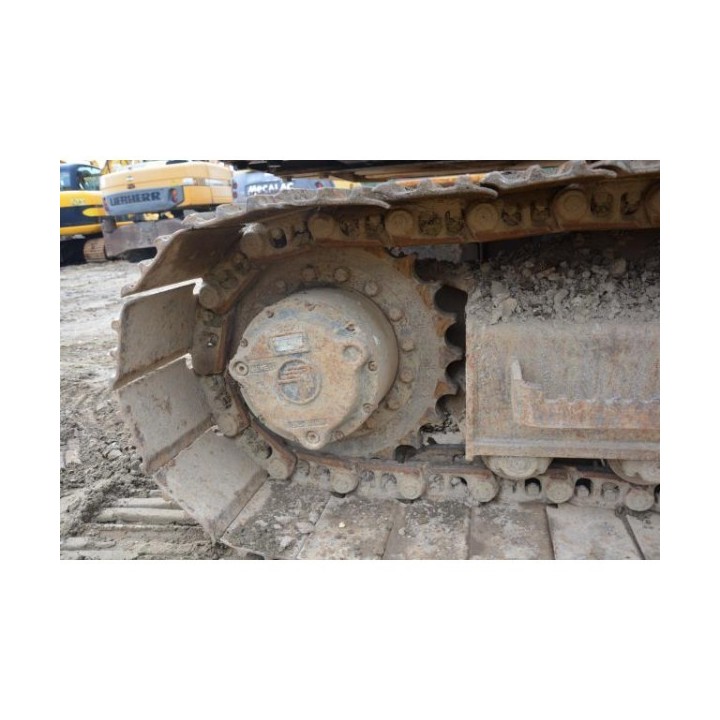 excavadora oruga JCB JS 130 2001