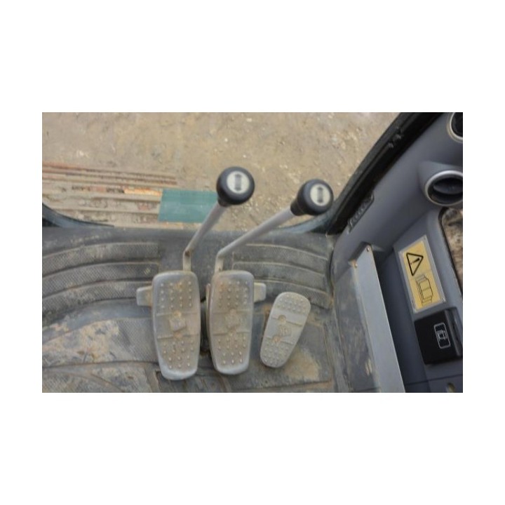 excavadora oruga JCB JS 145 2008