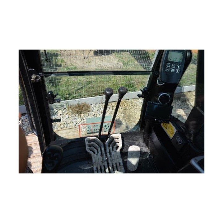 excavadora oruga JCB JS 210 LC 2011