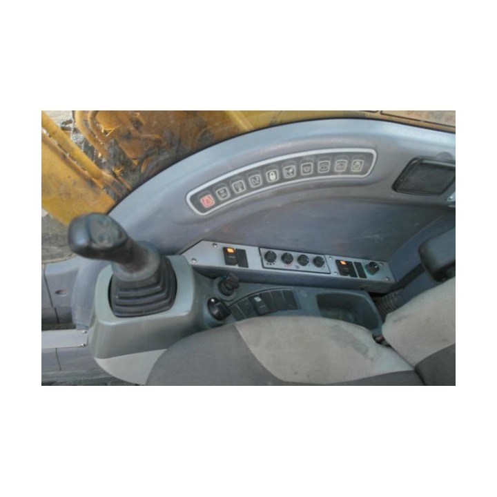 excavadora oruga JCB JZ 140 2006