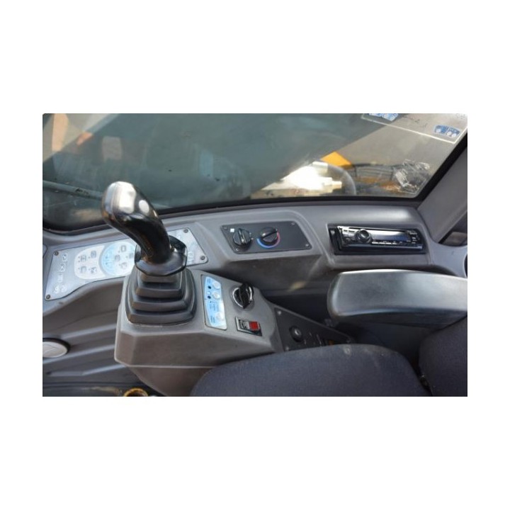 excavadora de ruedas Mecalac 714 MW 2005