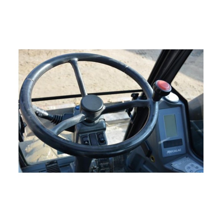 excavadora de ruedas Mecalac 714 MW 2005