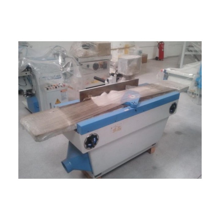 marca m3 tecno-mak modelo c-400