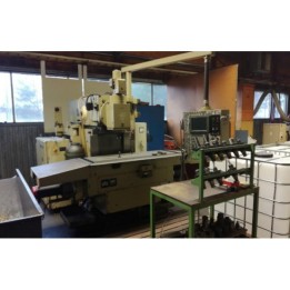 Fresadora FQ-400 CNC