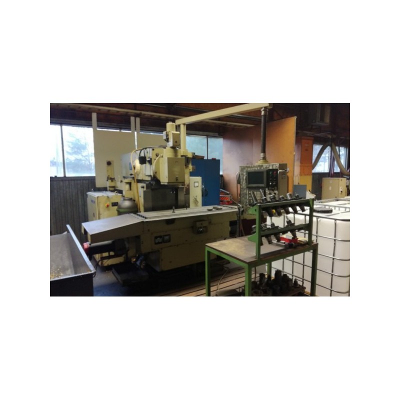 Fresadora FQ-400 CNC