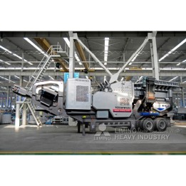 Planta móvil de trituradora de impacto sobre chasis