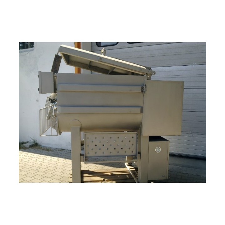 Mezcladora SERVOTECH 1200 litros (NUEVA)